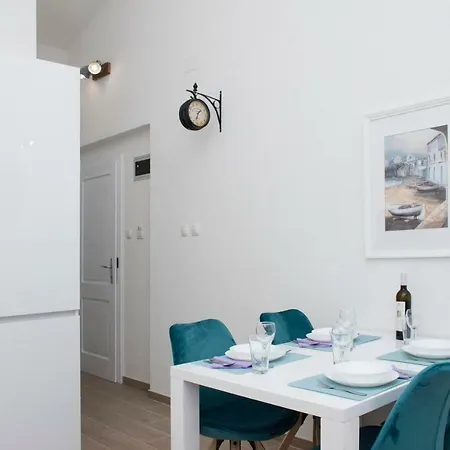 Stella Anna Apartment