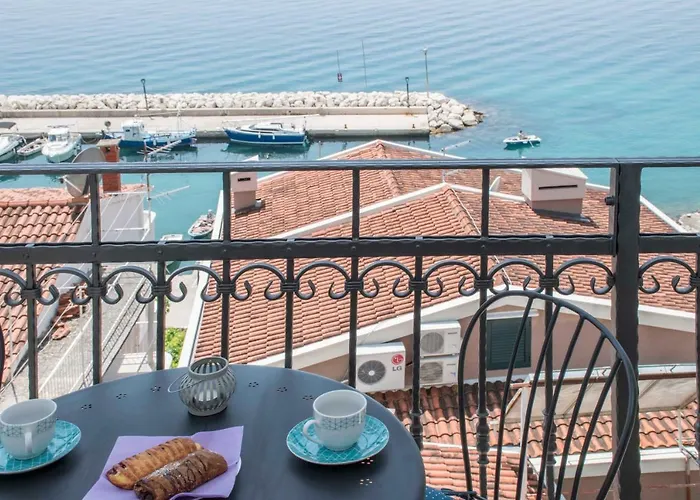 Апартаменты Stella Anna